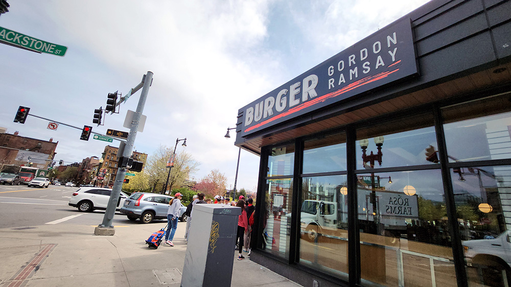 Image: Burger Gordon Ramsay at Boston, MA