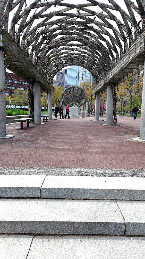 Image: Arches at the Columbus Waterfront Park