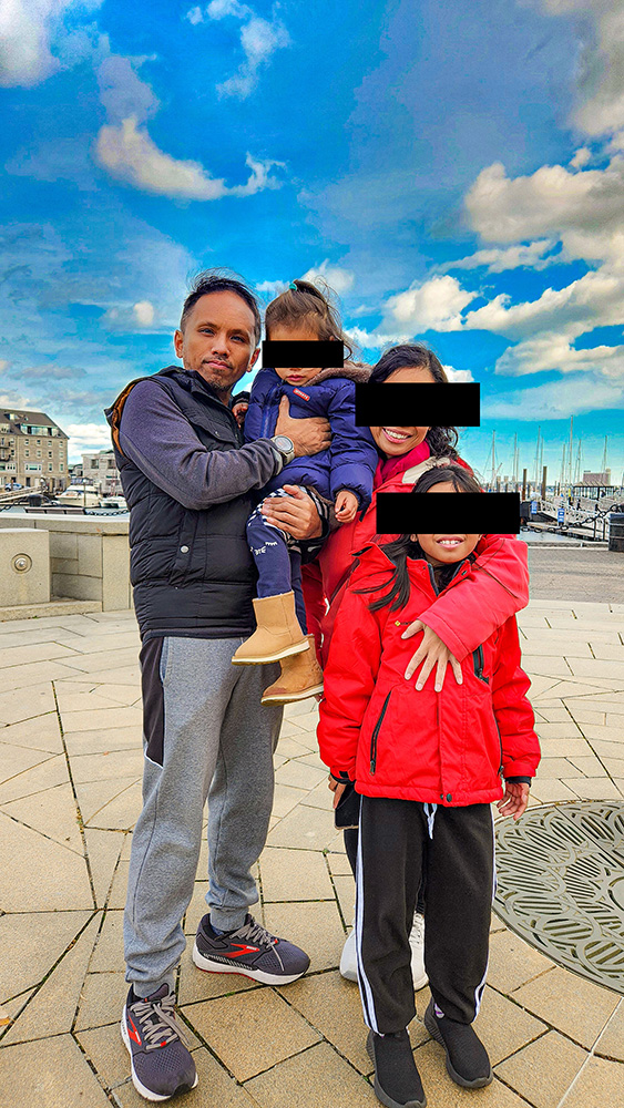 Image: Family at Christopher Columbus Park